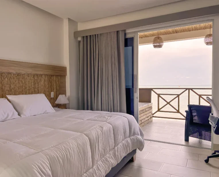 ecohotel-laguna-beach-room